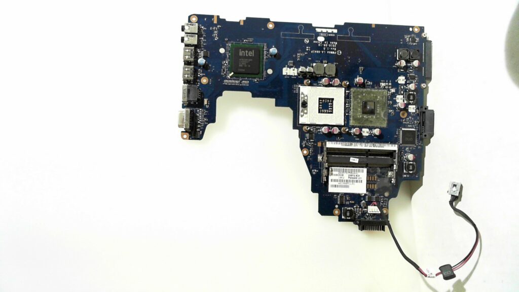 k000111590 Toshiba satellite c660-13R main board la-6841p EL11631 za11b