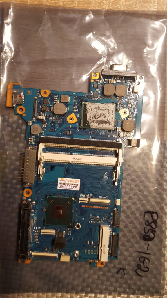 P000555380 Toshiba R850-1G2 main board CORE I3-2350M (2.30GHZ) BGA EL02090 K1