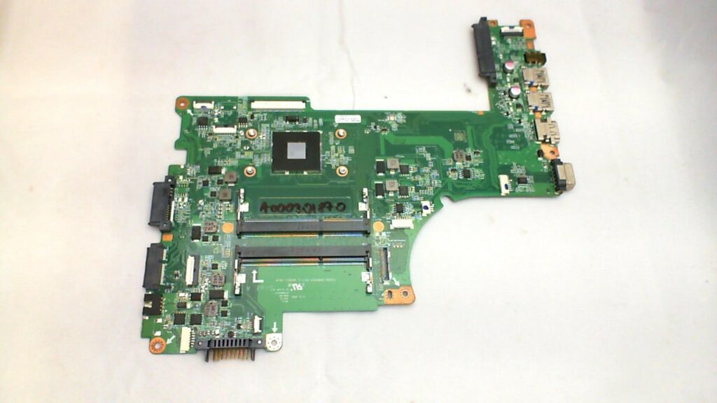 A000301870 Toshiba Satellite L50D main board DA0BLMMB6E0 EL2627 S9