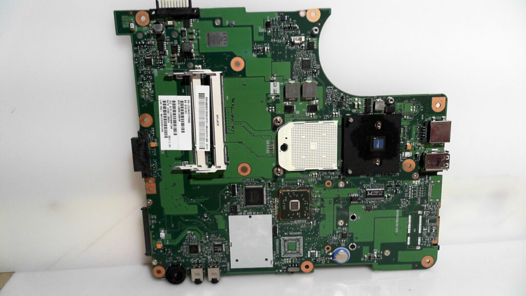 v000138030 Toshiba L300D main board EL11140 za17e